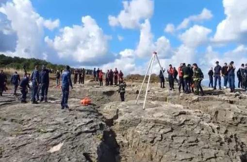 Karadeniz’de nefes kesen operasyon! Bakan Uraloğlu açıkladı: 35 metreküp yakıt denize sızmadan tahliye edildi